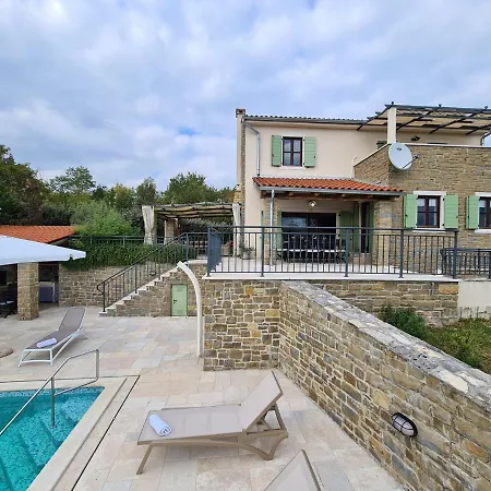 Motovun 2129 Bartolici